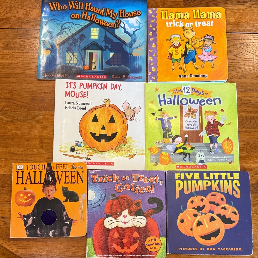 Set of 7 Halloween Children's Books